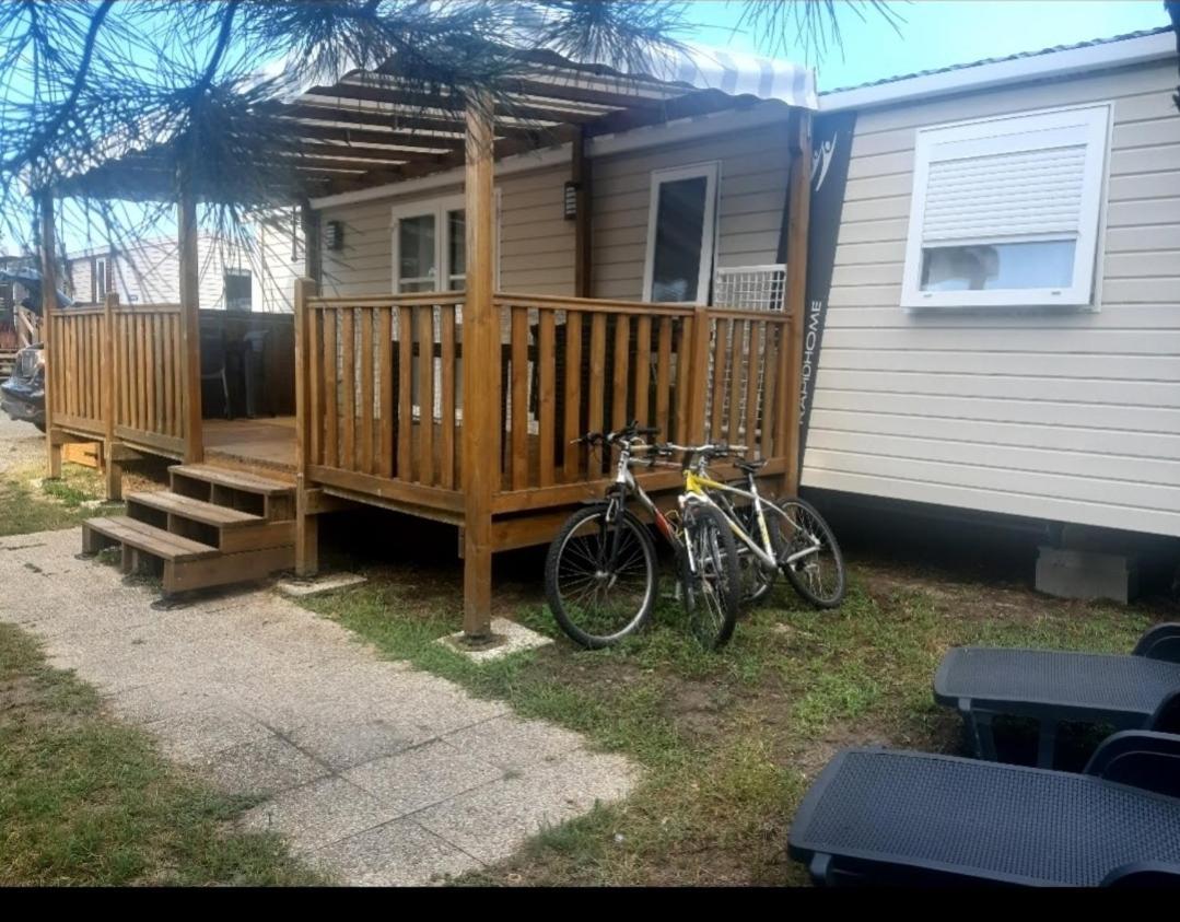 Camping Des Dunes De Contis Mobilhome 3Ch, 波讷地区圣朱利安 外观 照片